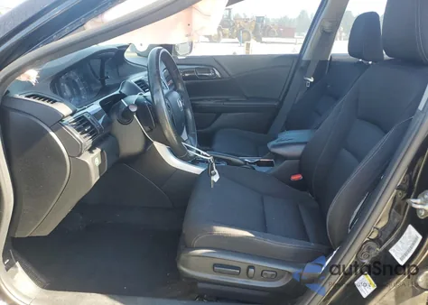 2015 Honda Accord Sport z USA, uszkodzony, nr VIN 1HGCR2F51FA080608